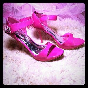 NWOT Delicacy Pink Heels